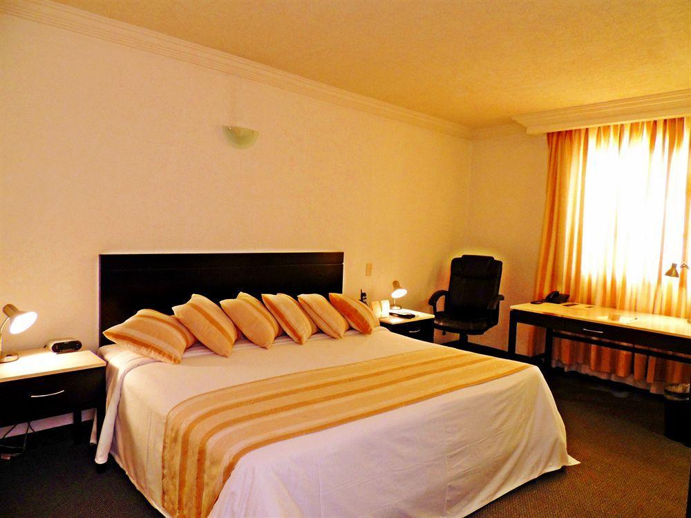 Hotel Real Del Bosque Golf And Spa Tula de Allende Esterno foto